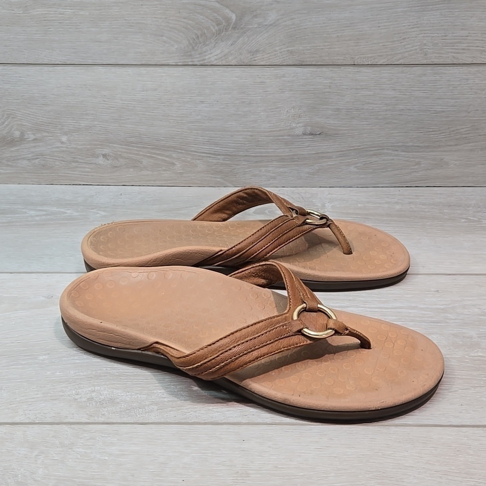 Vionic Women Aloe Leather Thong Sandals Flats shoes sz 9